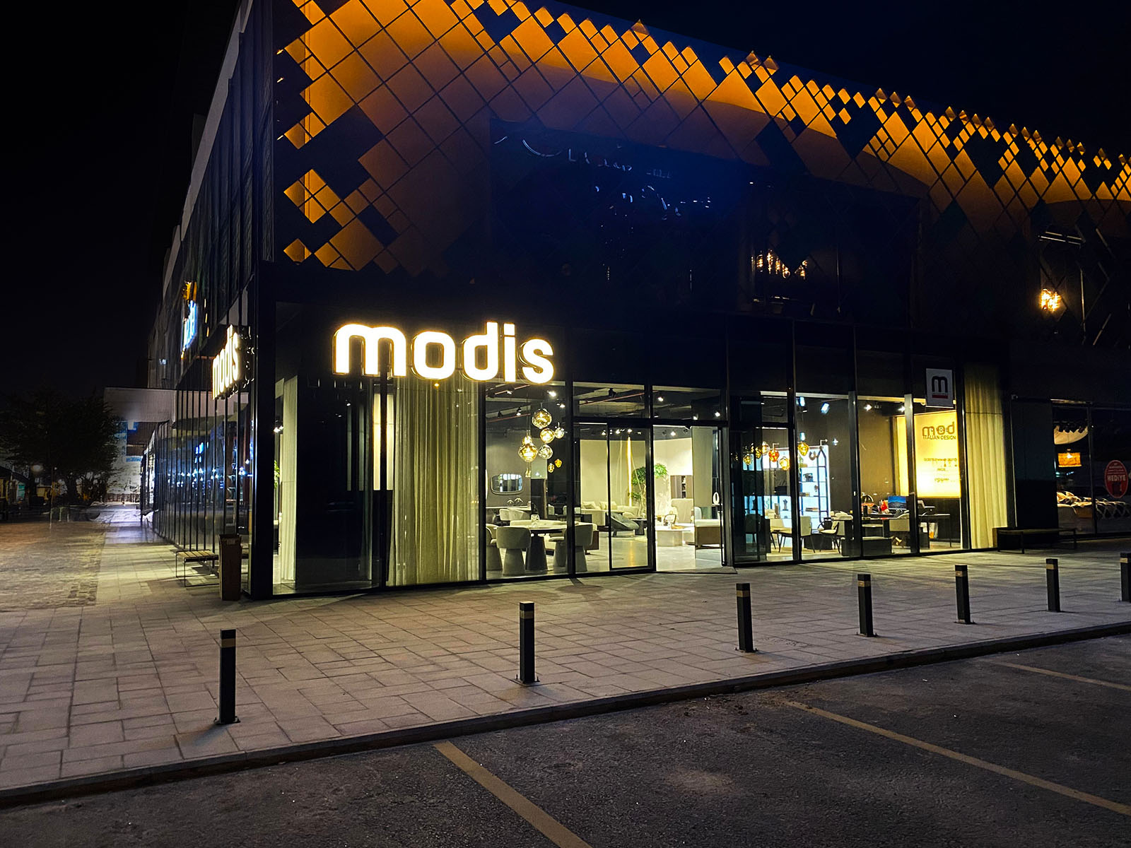 MODIS INTERIORS opened its new store in Konya!